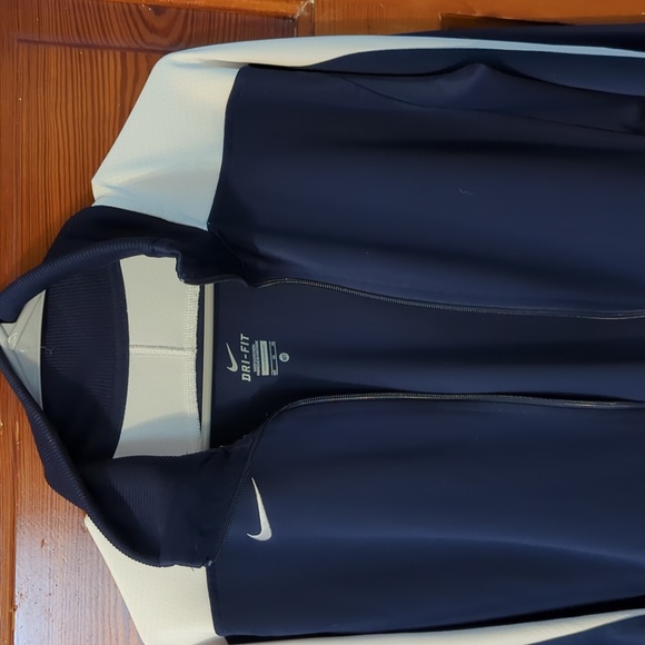 Nike Dri-Fit Zip Up - Picture 4 of 5